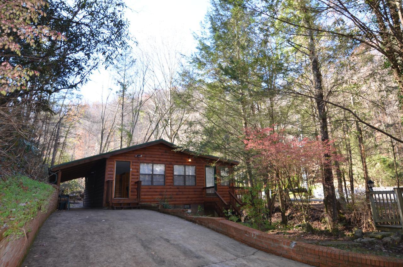 Little Creek Cabin Chalet Village Exterior photo